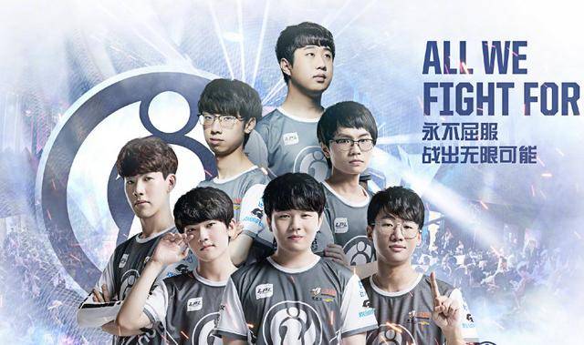 足球运动员 足球运动员